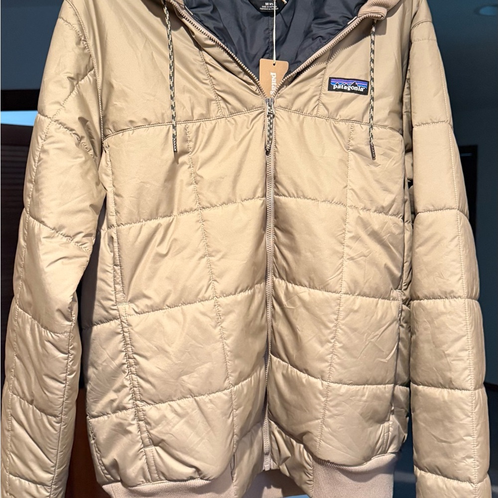Patagonia Box Quilted Hoody NWT